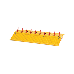 Picos poncha llantas autónomo / No requiere barrera vehicular / Para delimintar dirección de tráfico vehicular / Compatible con 1601-088 / Mide 90cm (3ft) / Fácil instalación de sobreponer