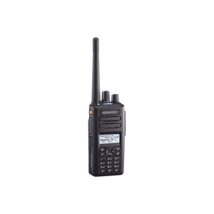 800/900 MHz, 512 Canales, Digital NXDN-DMR-Análogo, GPS, Bluetooth, IP67, 14 Pines, Incluye Batería-Antena-Cargador-Clip