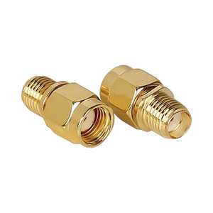 Adaptador SMA Macho Inverso a SMA Hembra, Oro/ Oro/ Teflón,