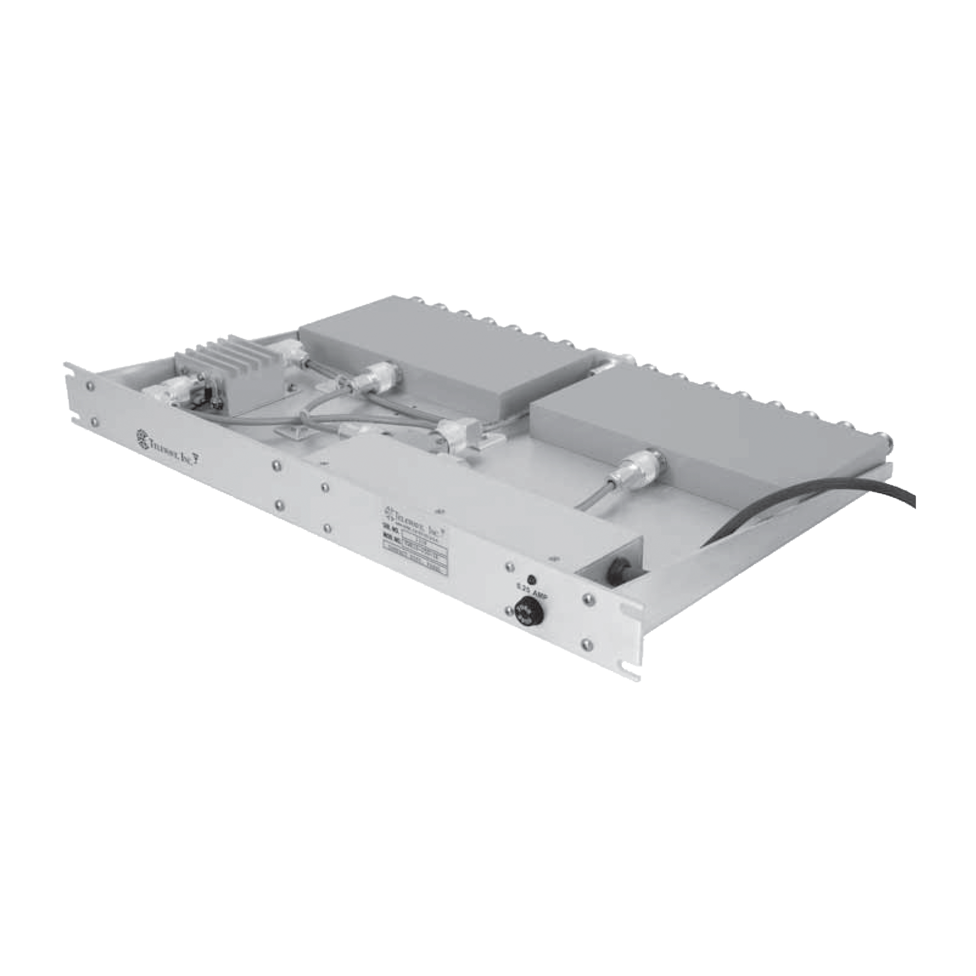 Multiacoplador de 16 canales para 400-512 MHz, 40 MHz de ancho de banda. y ganancia de 0-15 dB.